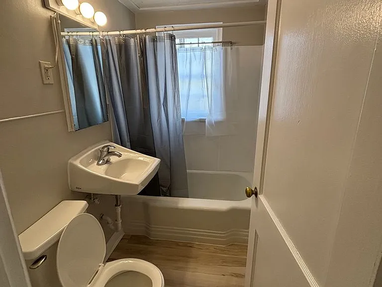 30 Jefferson St — Photo 13