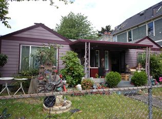 909 17th Ave, Seattle, WA 98122