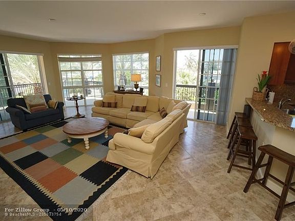 3rd image of 4445 El Mar Dr APT 315