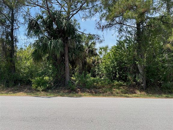 3rd image of 17429 Sabrina Cir