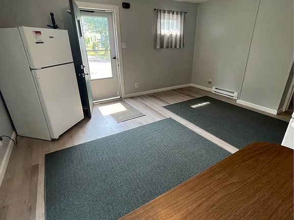 4th image of 800 Vine St APT 3