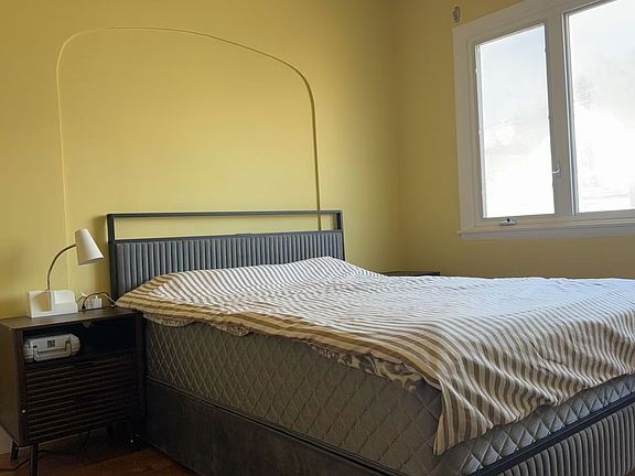 5th image of 52 Pearson Rd #1