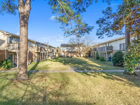 Tiffany Square Apartments