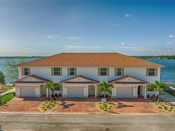 2nd image of 1938 Oasis Ct #1938
