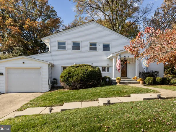8510 Crown Pl, Alexandria, VA 22308