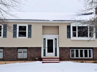 24 Clover Ln, Brewer, ME 04412