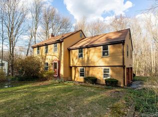 24 Smith Ln, Burlington, CT 06013
