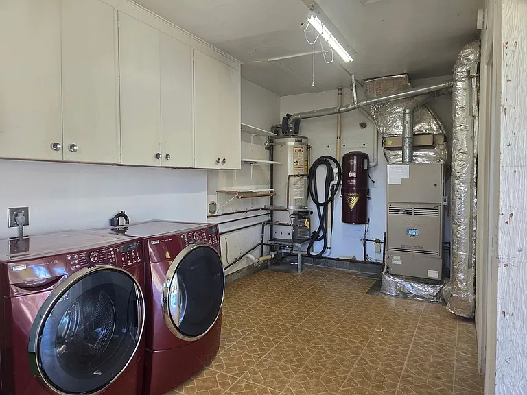 1012 N Villard St — Photo 32