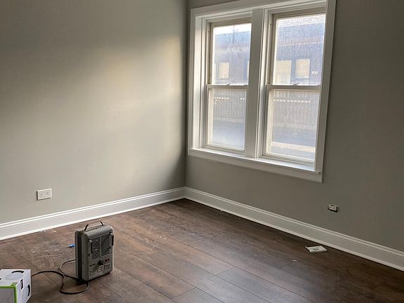 4th image of 4425 N Ashland Ave APT 2W