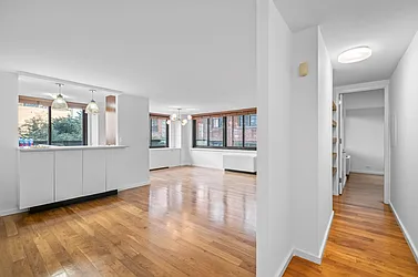 515 East 72nd Street, #4B