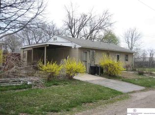 5102 N 13th St, Omaha, NE 68110