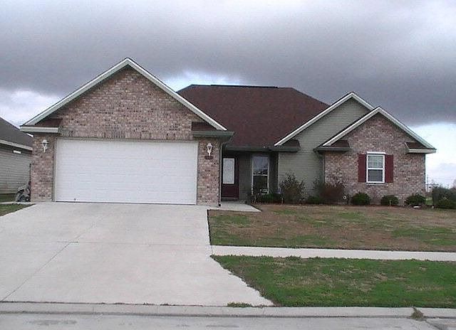 1st image of 341 Galvez Ln