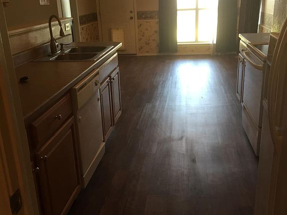 Kitchen - Dining