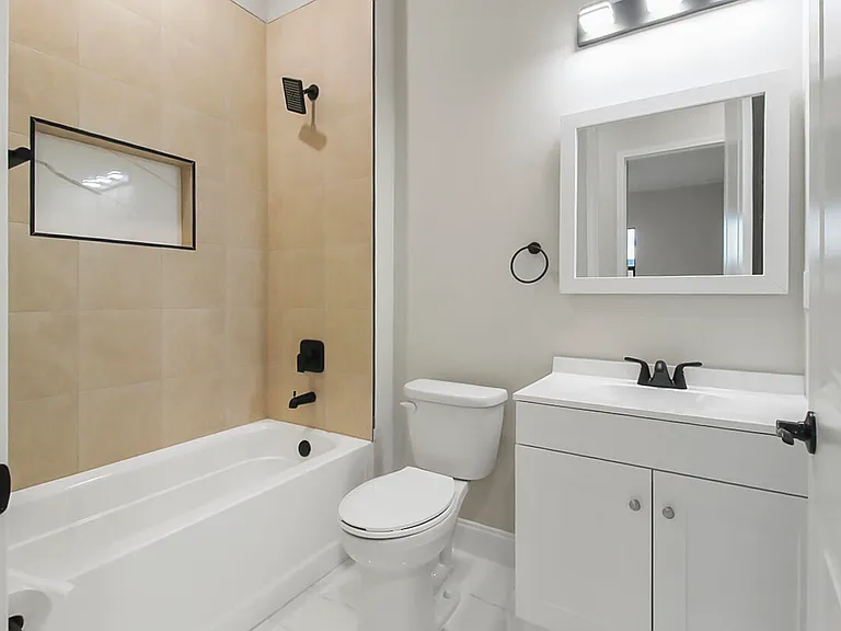1143 SW Estaugh Ave — Photo 45