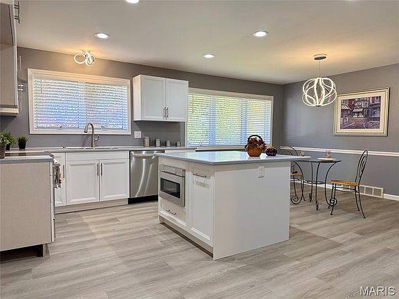 5th image of 6126 Savio Dr