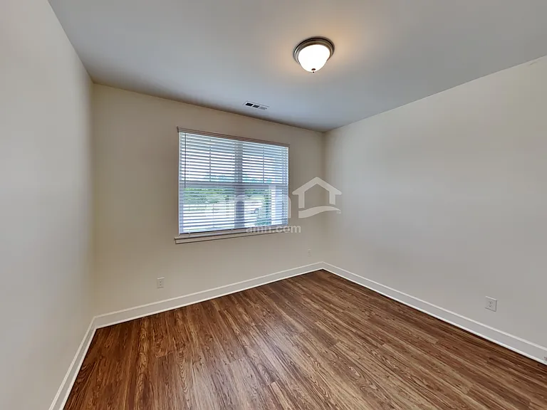 5236 Lake Maxwell Dr — Photo 32