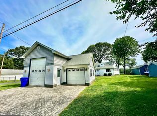 11966 Neale Sound Dr, Cobb Island, MD 20625