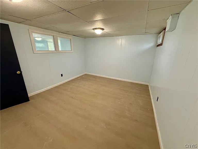 111 Deborah Dr — Photo 19