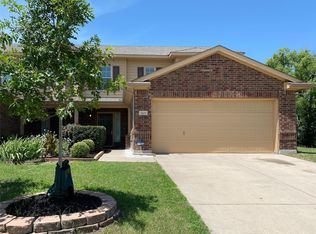 7429 Howling Coyote Ln, Fort Worth, TX 76131