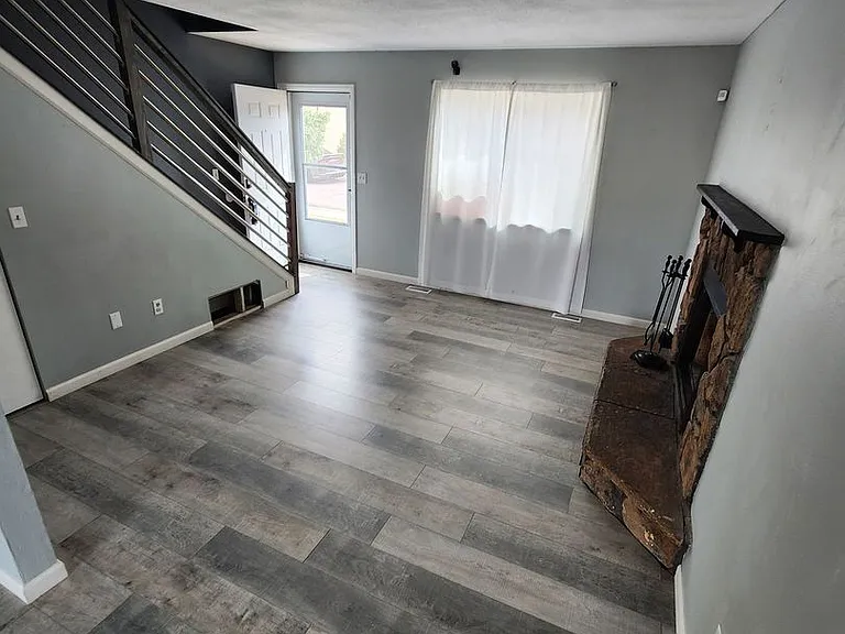 3080 Starlight Cir — Photo 2