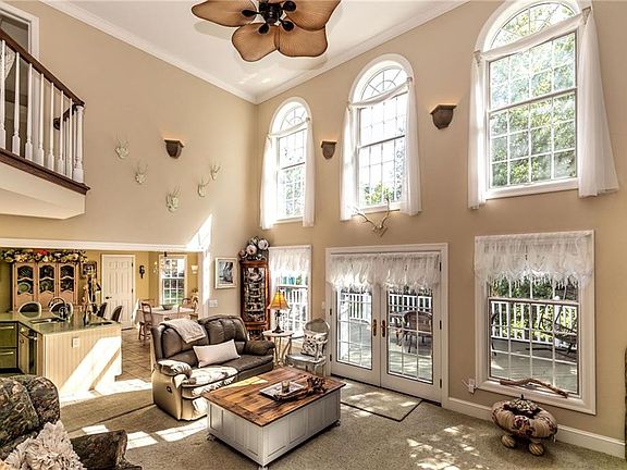 5th image of 5229 Annendale Dr