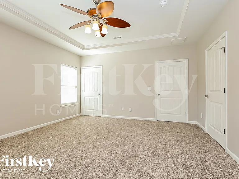 908 Carnation Dr — Photo 9