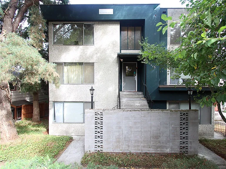 5112 Ravenna Apartments - Ravenna — Photo 1