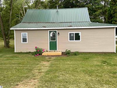 702 N Grafton Ave, Alma, MI, 48801