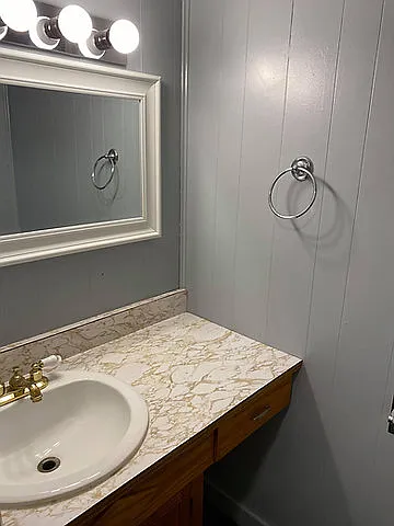 35 Stoyer St — Photo 10