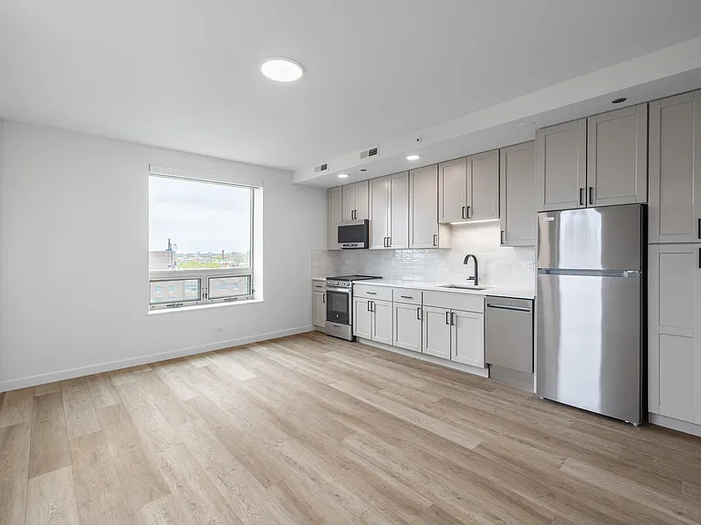 The Nest at Lincoln Park West — Photo 18