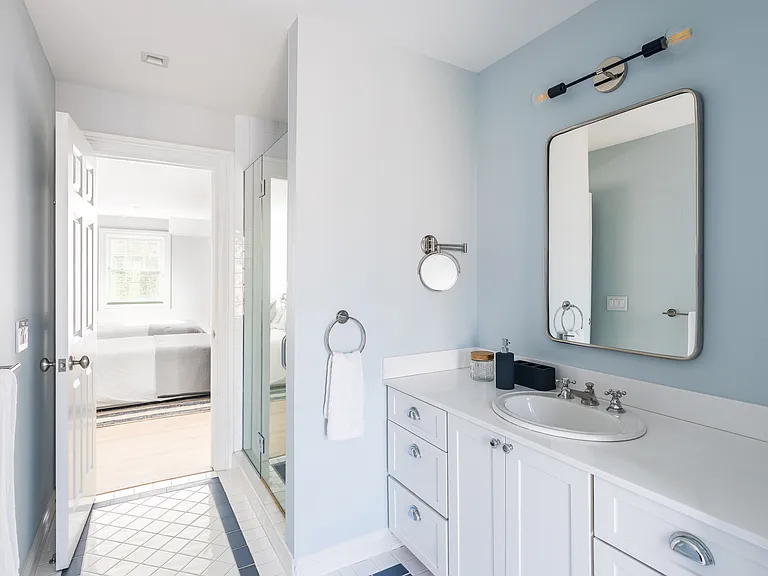 21 Dering Ln — Photo 17