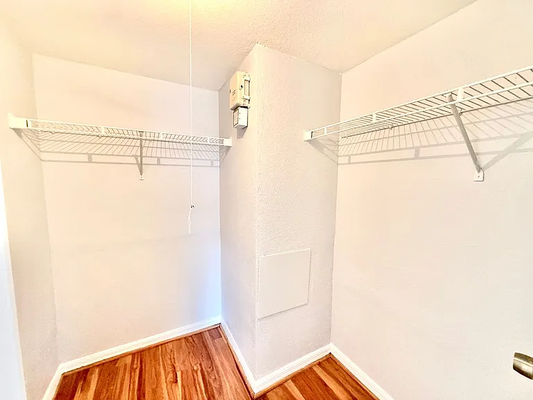 3004 Parkway Blvd #208 — Photo 11