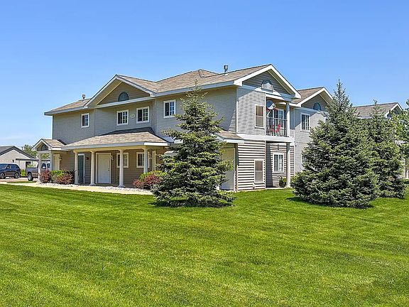 4th image of 72300 Erika Way #9-305