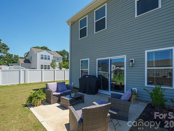 3rd image of 1295 Elizabeth Ave
