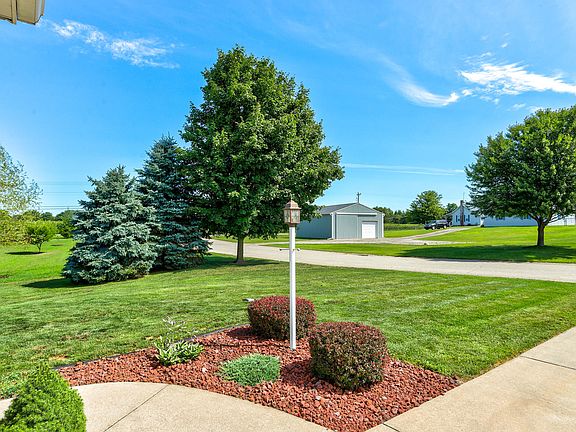 5th image of 4294 Summer Creek Dr