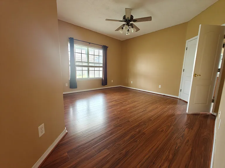 Master Bedroom on the 1st floor