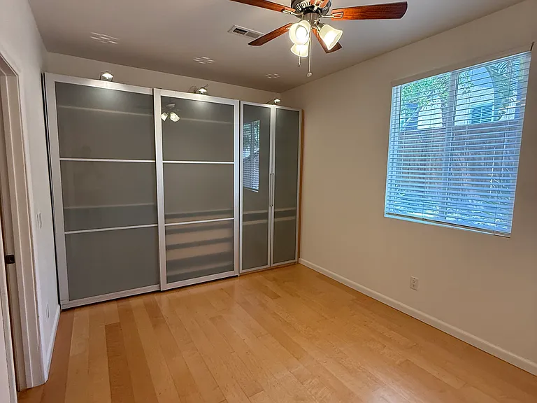 556 Rocking Horse Dr — Photo 17