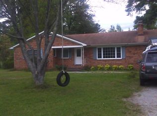 9469 Maryus Rd, Hayes, VA 23072