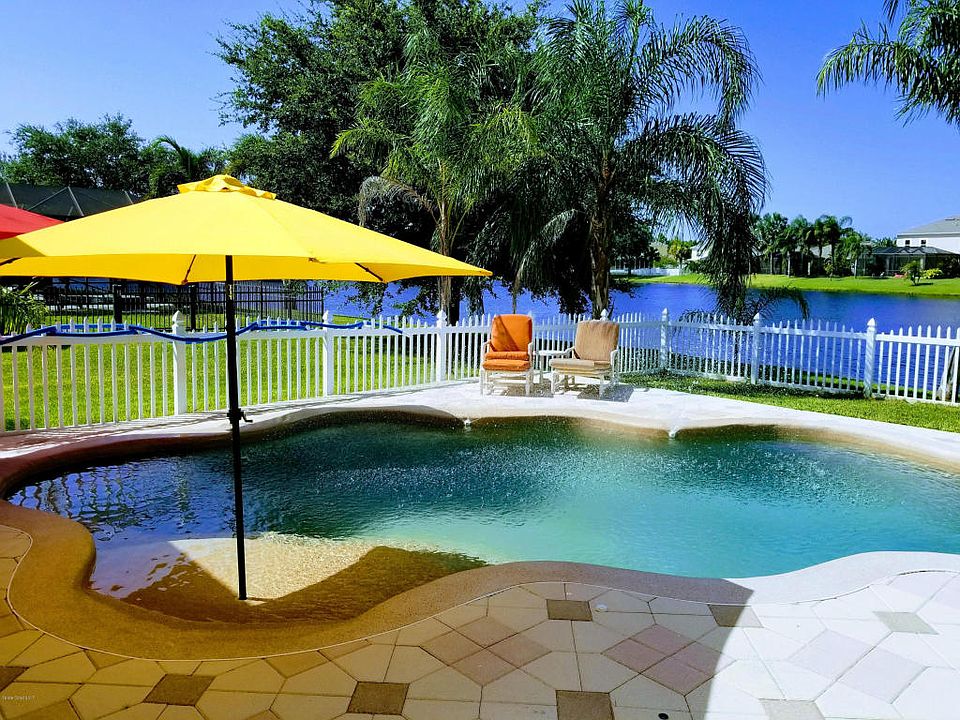 1st image of 4879 Chastain Dr
