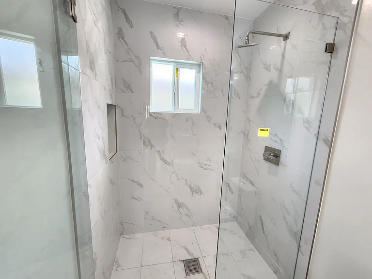 528 Amherst Dr — Photo 18