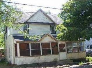 910 Hovey St SW, Grand Rapids, MI 49504