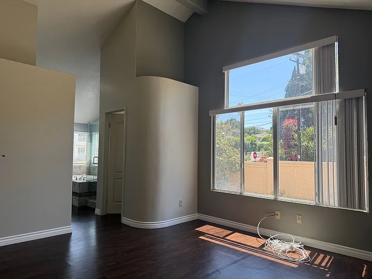 216 Richmond Park Pl — Photo 47