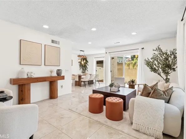 7750 Bolsa Ave APT 28, Midway City, CA 92655