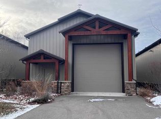 5355 Collectibles Ct, Bay Harbor, MI 49770
