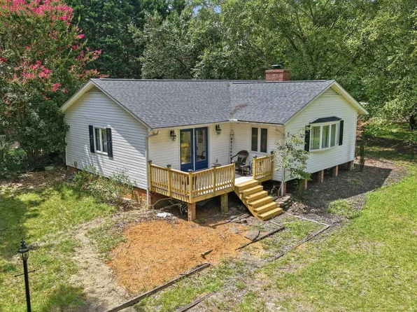 102 Juniper Court, West End, NC 27376