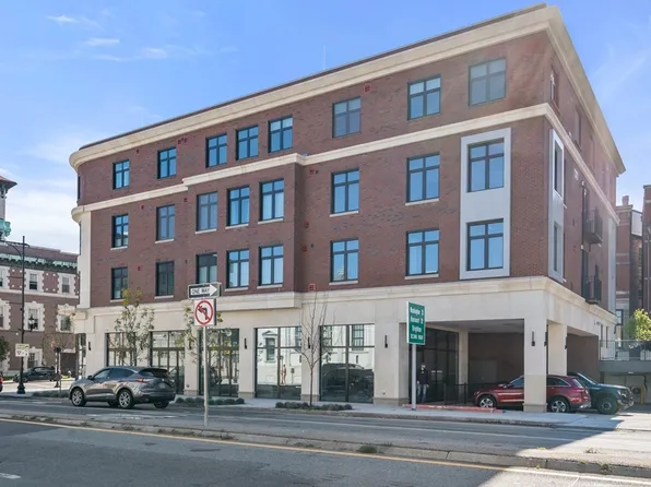 69 Walnut St #2, Brookline, MA 02445