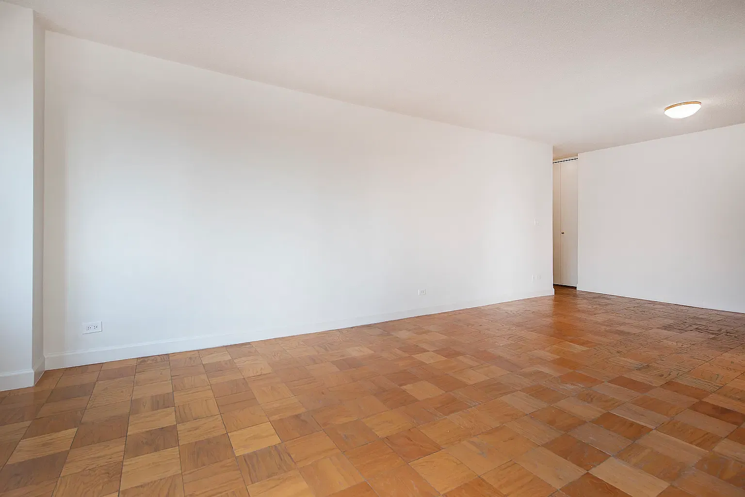 1520 York Avenue — Photo 3