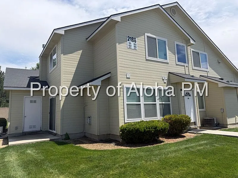 2188 Lexis Ln #102