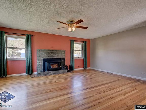 4th image of 1002 W Fremont Ave