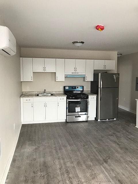 Kitchen/Living Area